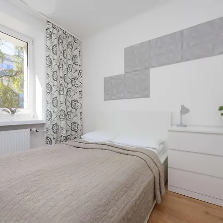 Modern In Perfect For Remote Work By Renters * Варшава